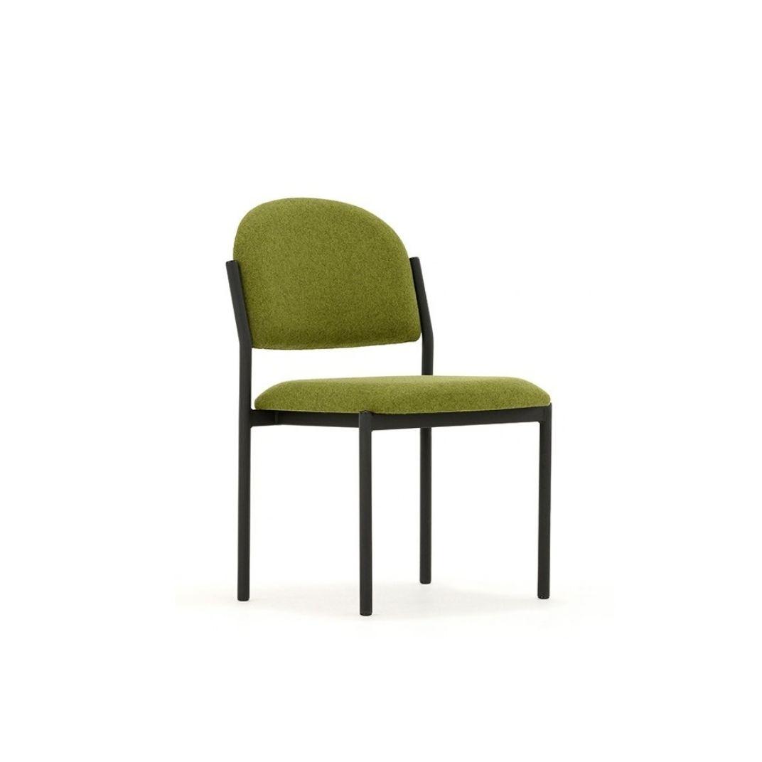 A901 Public Space With Arms, 4 Legs, Upholstered Seat and back