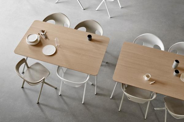 AXL02 - Axyl Side Chair on 4 Leg Frame