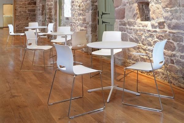 Casper Side Chair With Upholstered Seat Pan and 4 Leg Frame