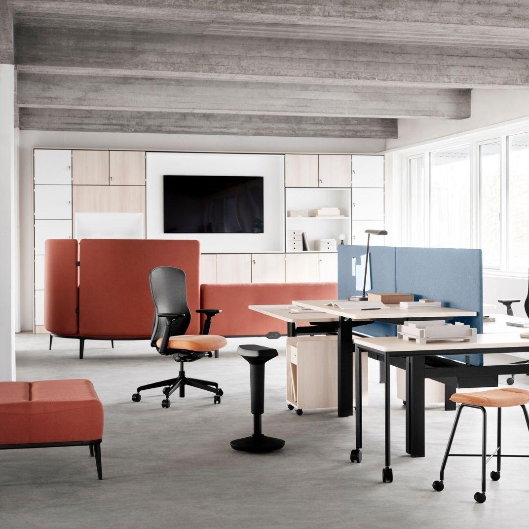 LYF01 - Lyft - Height Adjustable Stool*