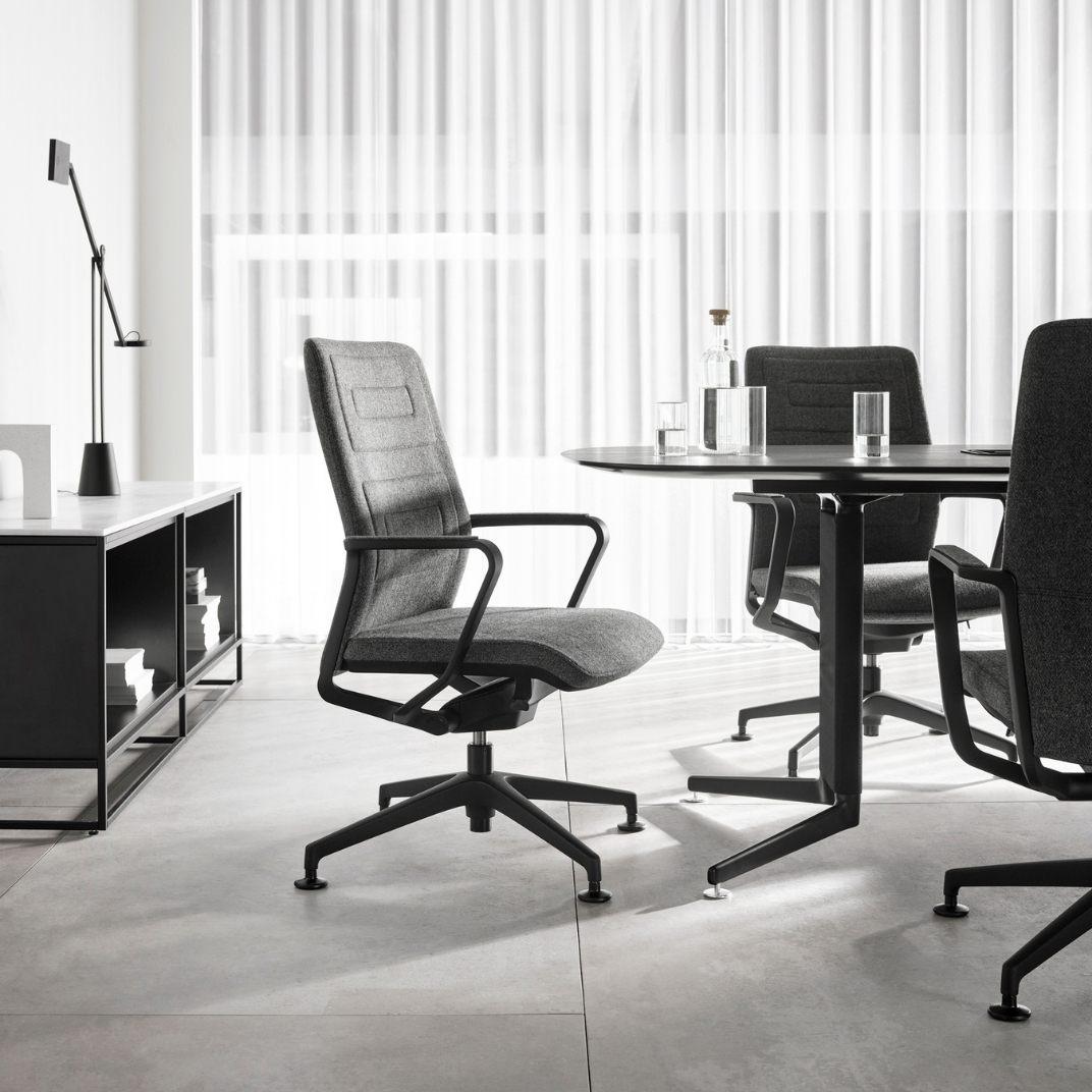 QDS140C QDOS Mid Back With Polished Components, 5 Star Base With Castors