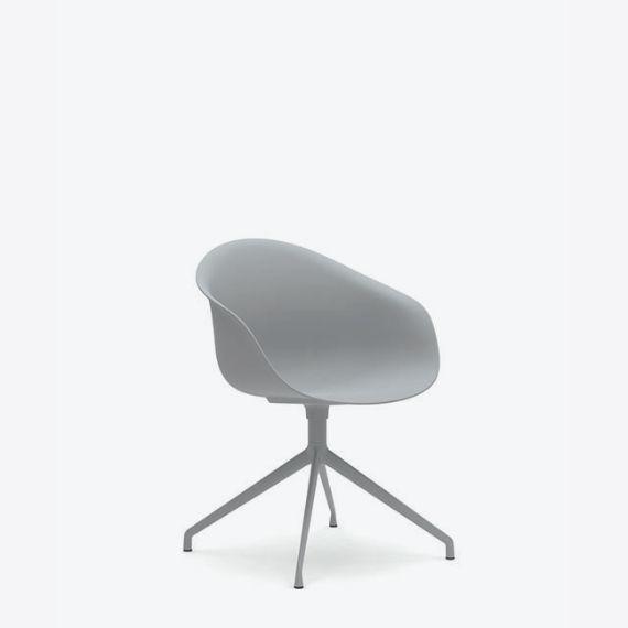 KIN304 Kin Tub Chair With 4 Star Swivel Base