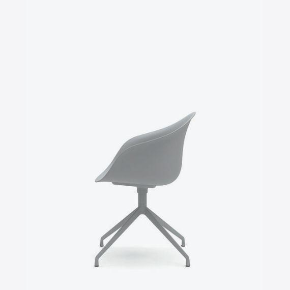 KIN304 Kin Tub Chair With 4 Star Swivel Base