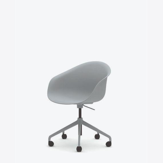 KIN305 Kin Tub Chair With 5 Star Swivel Base