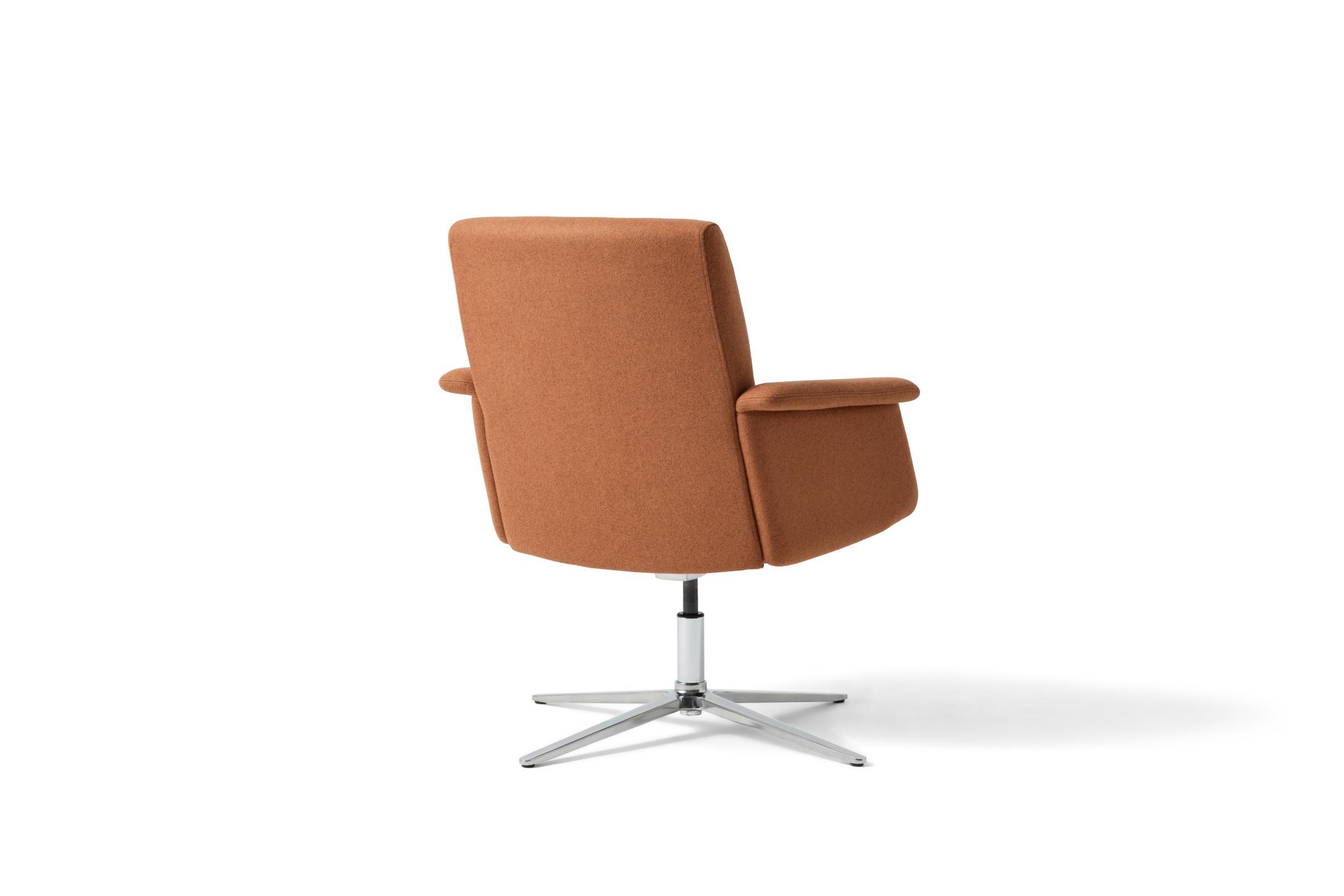 TNK01 Tonik Fixed Arms Lounge Chair
