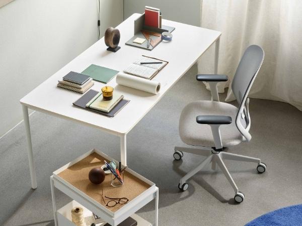 Elate Task Chair