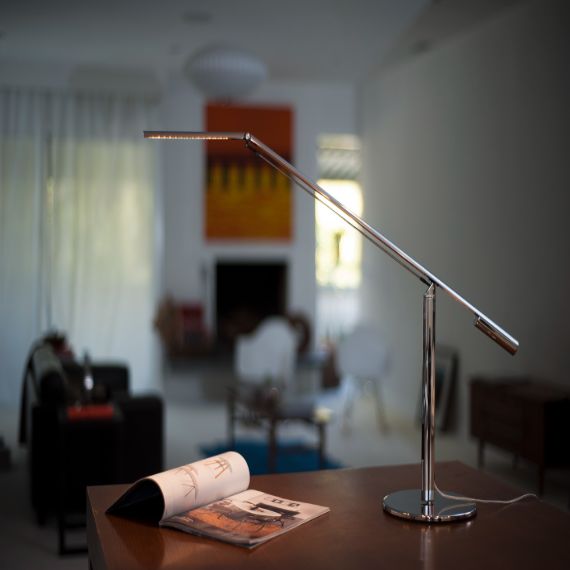 KON0100 - Equo® Desk Lamp